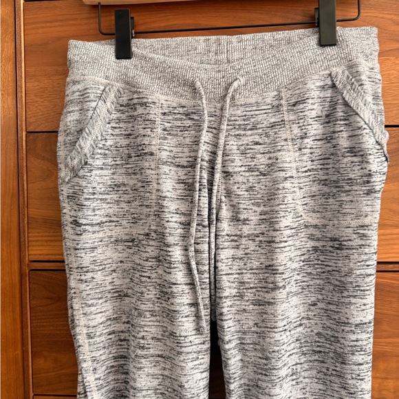 Athleta Pants Womens  Gray Heather Joggers Sweats Athletic Workout Size S - Picture 7 of 7